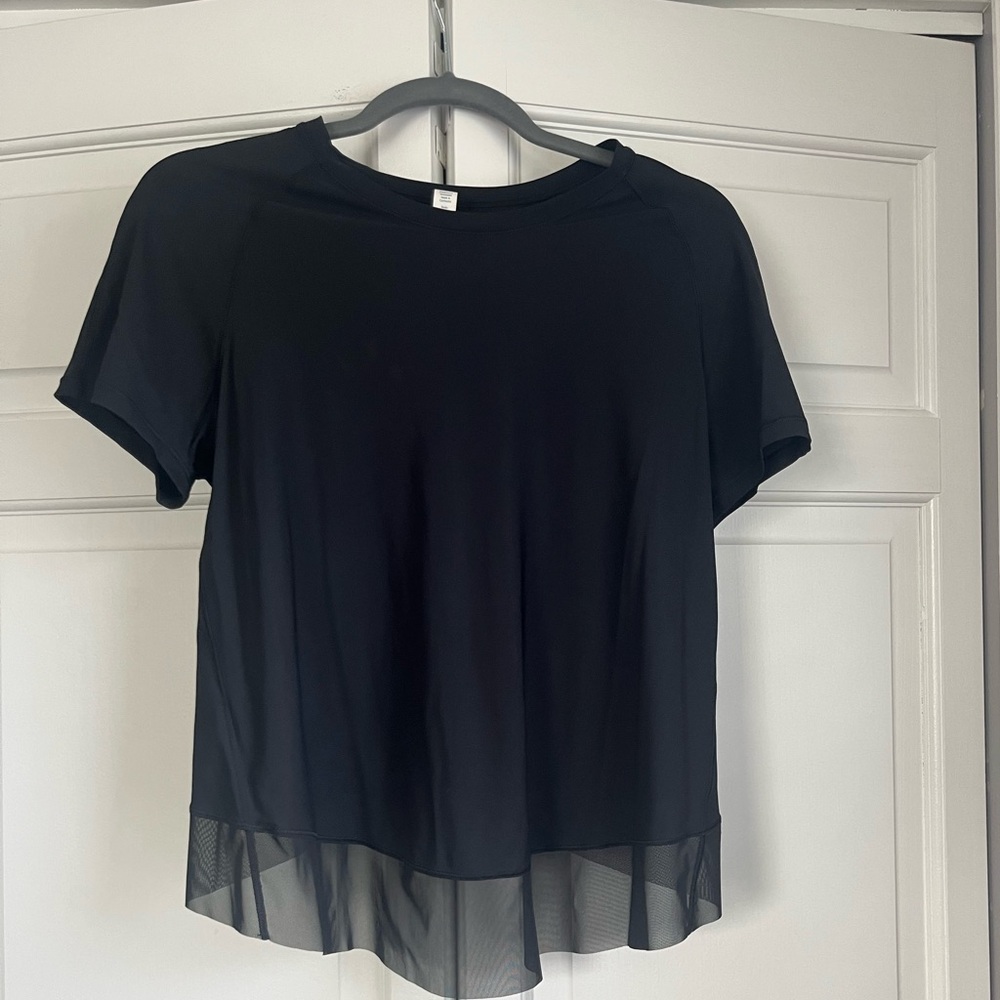 Lululemon short sleeve shirt